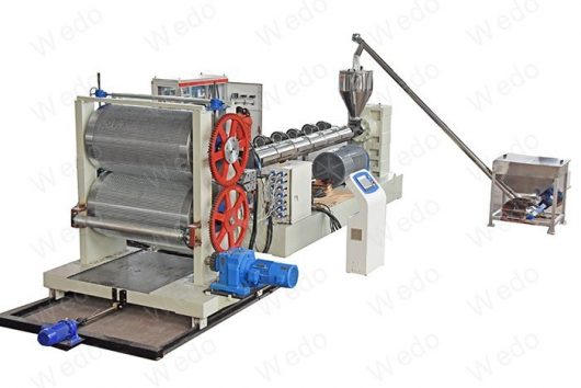 HDPEplasticdimpleddrainage sheetmakingmachine (2)