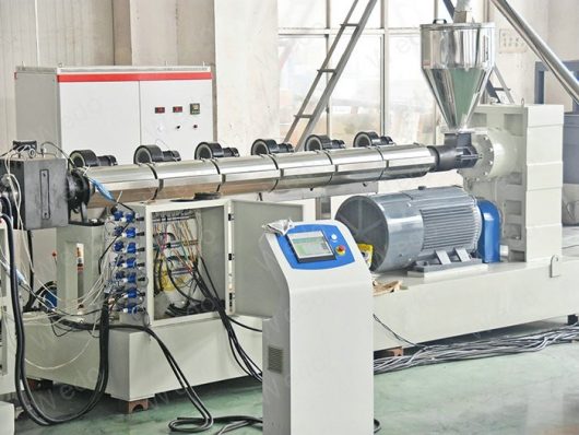HDPEplasticdimpleddrainage sheetmakingmachine (3)