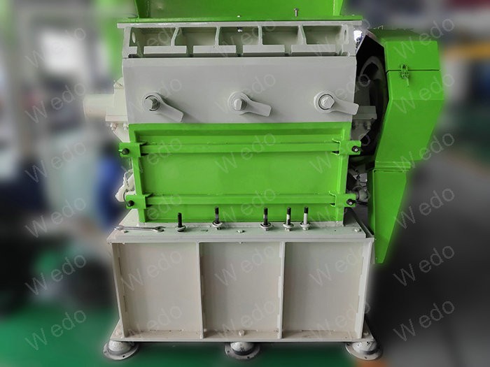 เครื่องบดย่อยพลาสติก Granulator