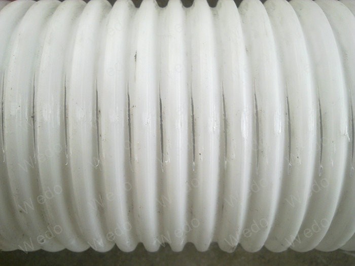 Macchina perforatrice per tubi corrugati in plastica, Macchina perforatrice a tubo ondulato a parete singola