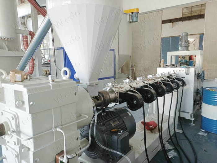 Машина для производства упаковочной ленты из ПЭТ-пластика, Линия экструзии ленточных упаковочных ПЭТ-лент